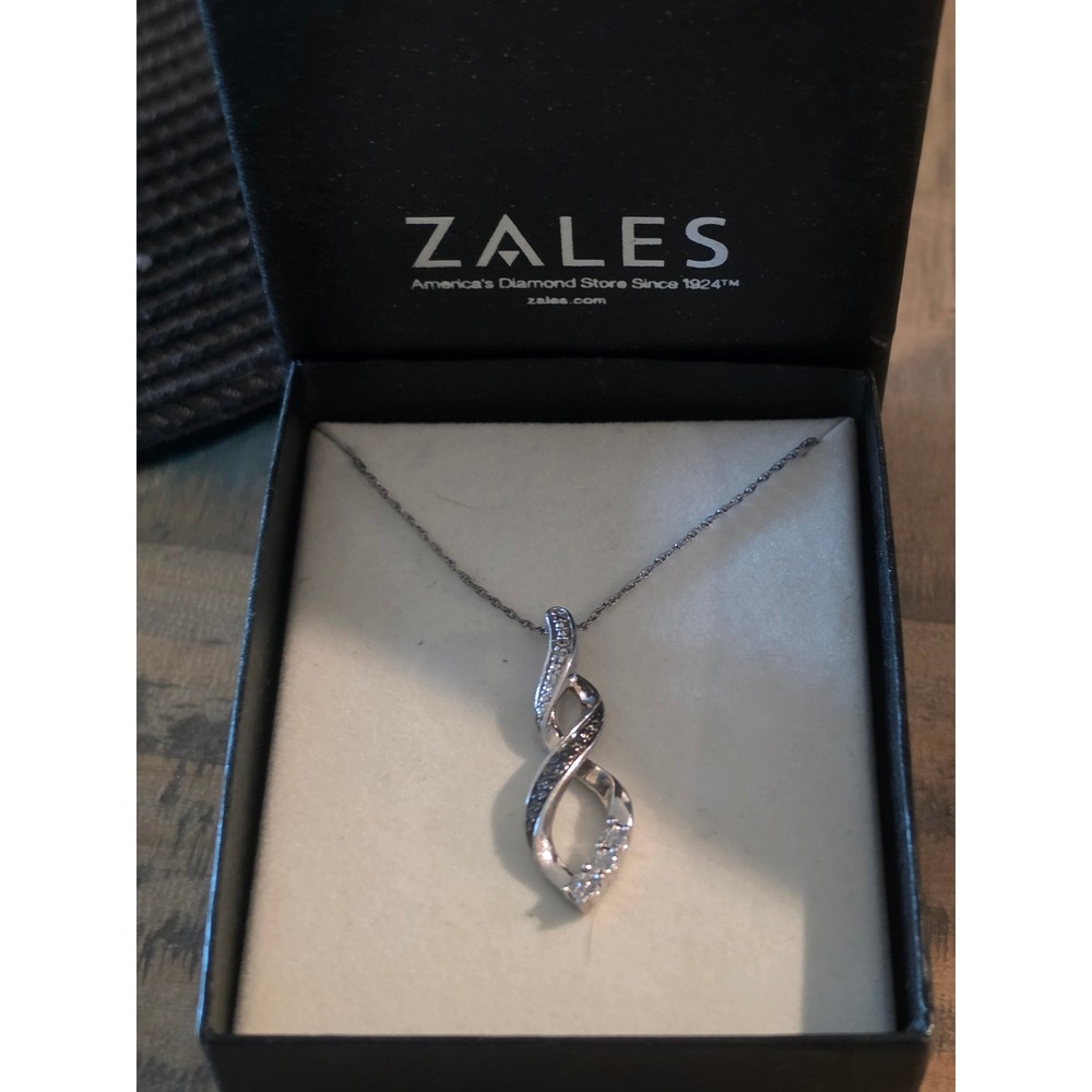 Zales Sterling Silver Diamond Twist Pendant Necklace Infinity Spiral Rope Chain